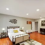 The Dreamers Penthouse-Funky 3Bd In Center City