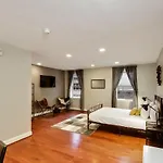The Dreamers Penthouse-Funky 3Bd In Center City